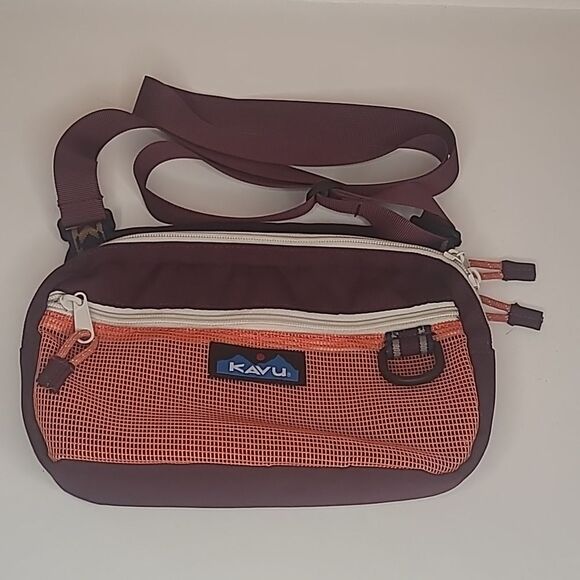 Kavu Handbags - KAVU Delray Beach Crossbody Bag Lightweight Mesh Beach Pack color berry divine